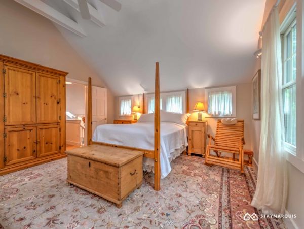 Hamptons Home 1020492
