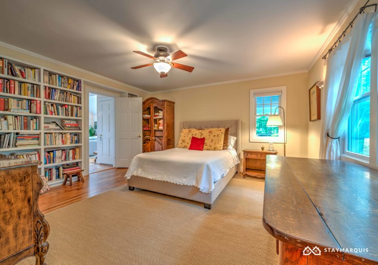 Hamptons Home 1020492