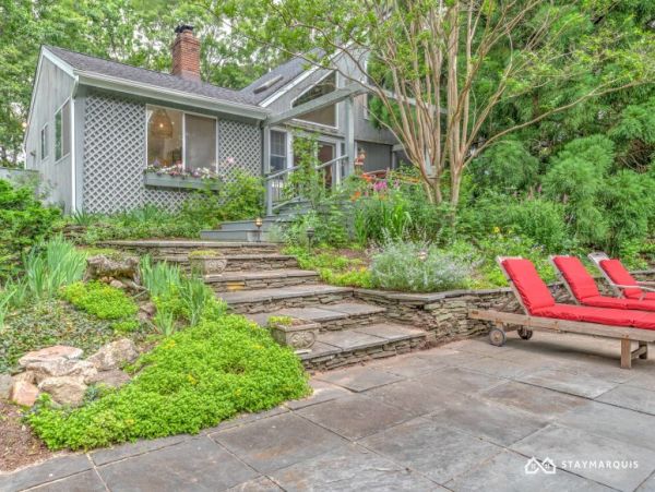 Hamptons Home 1020492