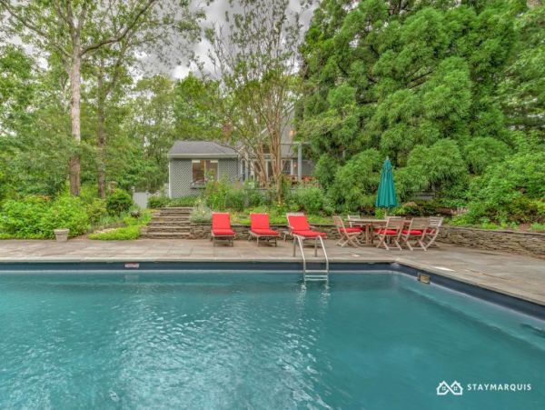 Hamptons Home 1020492