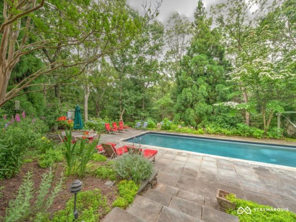 Hamptons Home 1020492