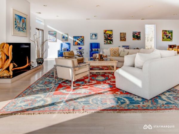 Hamptons Home 1020493