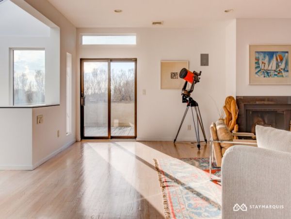 Hamptons Home 1020493