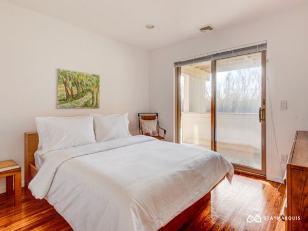 Hamptons Home 1020493