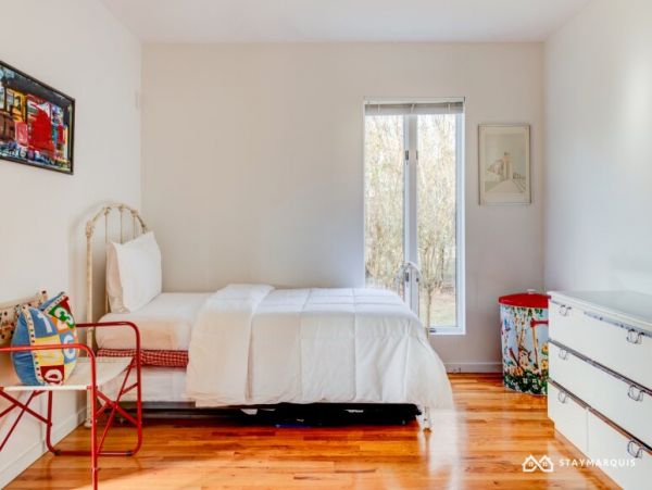 Hamptons Home 1020493