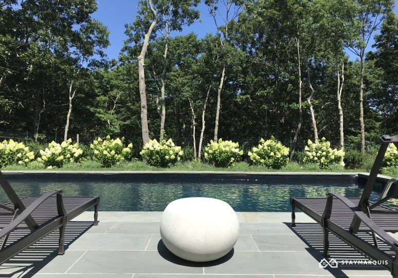 Hamptons Home 1020494