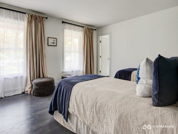 Hamptons Home 1020494