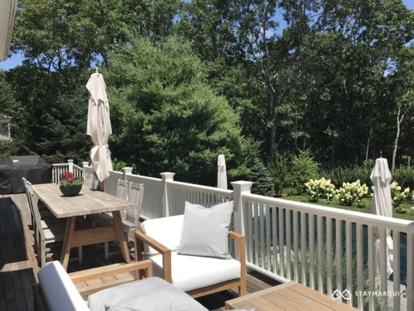 Hamptons Home 1020494