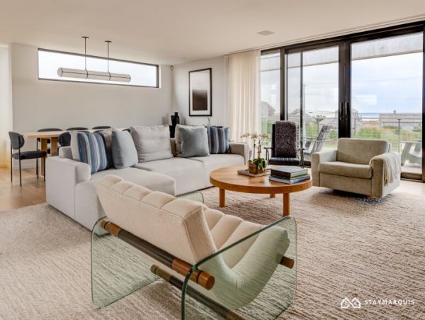Hamptons Home 1020495
