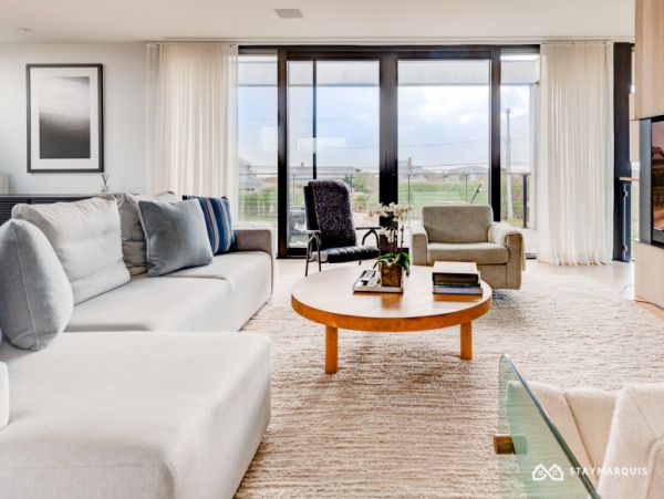 Hamptons Home 1020495