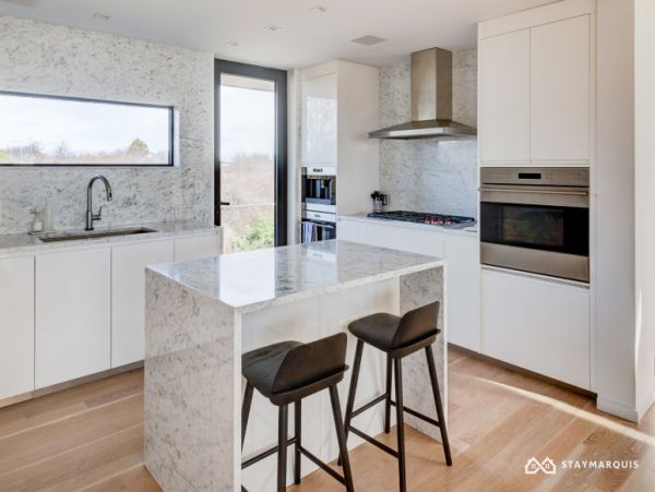 Hamptons Home 1020495