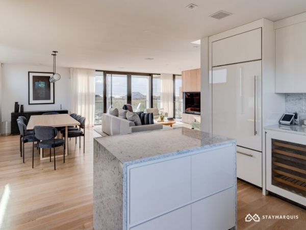 Hamptons Home 1020495