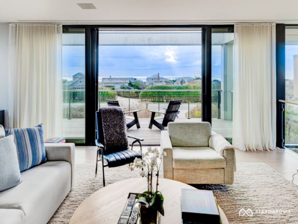 Hamptons Home 1020495