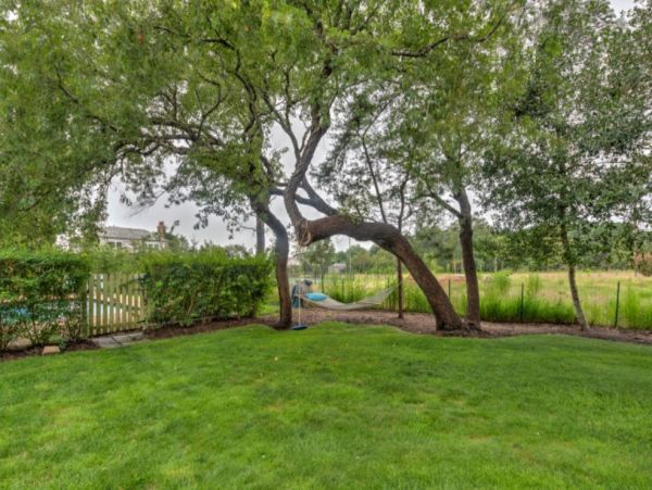 Southampton Three Bedroom Rental Home Walking Distance to Bay