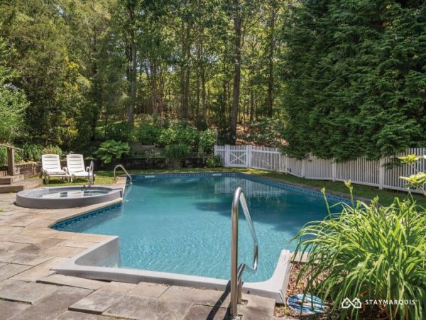 Hamptons Home 1020497