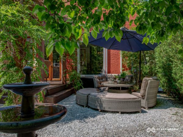 Hamptons Home 1020498