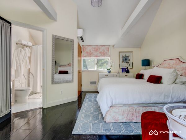 Hamptons Home 1020498