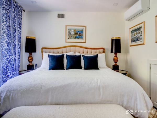 Hamptons Home 1020498