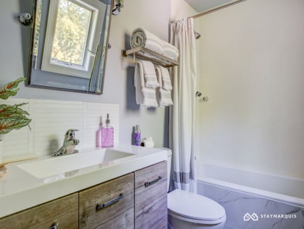 Hamptons Home 1020498