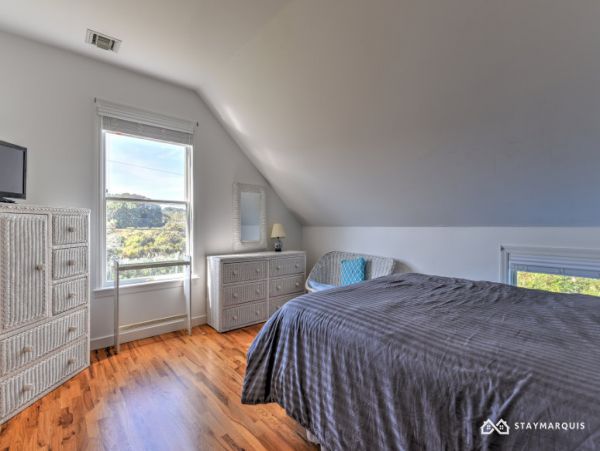 Hamptons Home 1020499