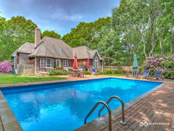 Hamptons Home 1020500