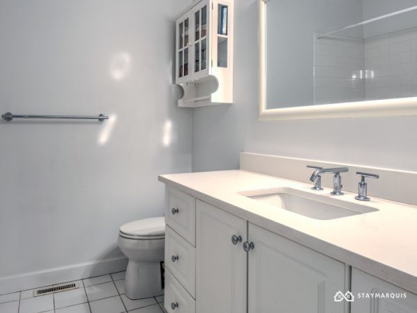 Hamptons Home 1020500
