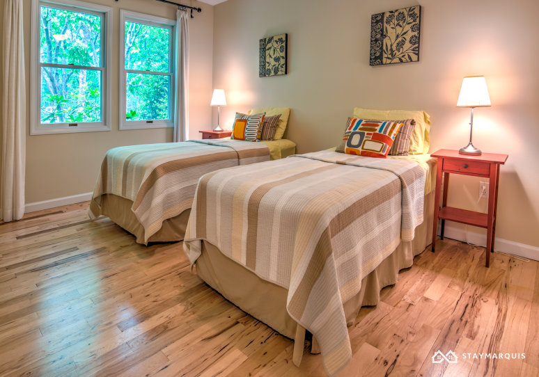Hamptons Home 1020500