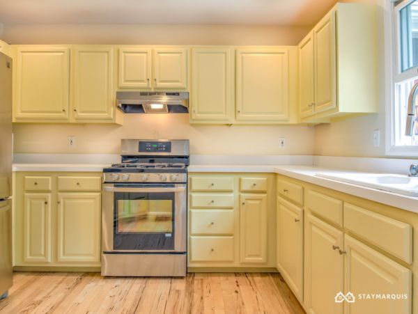 Hamptons Home 1020500