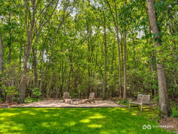 Hamptons Home 1020500