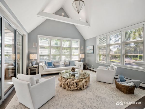 Hamptons Home 1020501