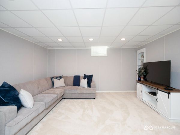 Hamptons Home 1020501