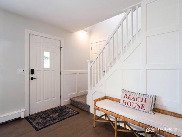 Hamptons Home 1020501