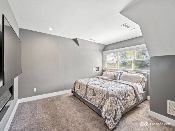 Hamptons Home 1020501