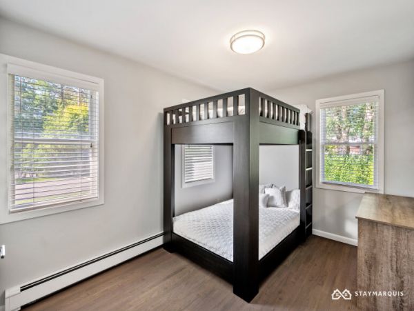 Hamptons Home 1020501