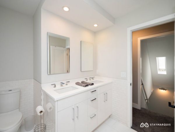 Hamptons Home 1020501