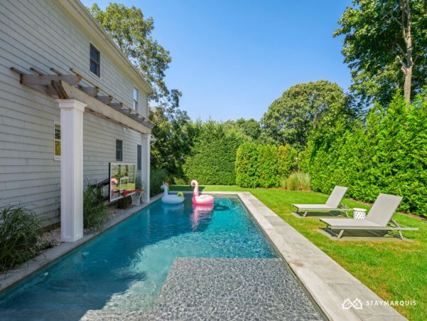 Hamptons Home 1020501