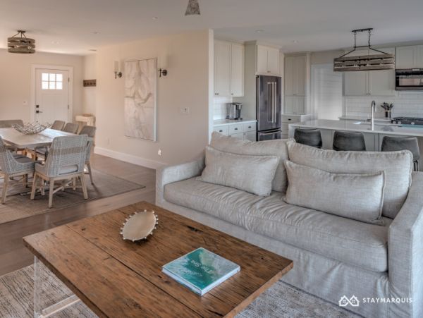 Hamptons Home 1020503