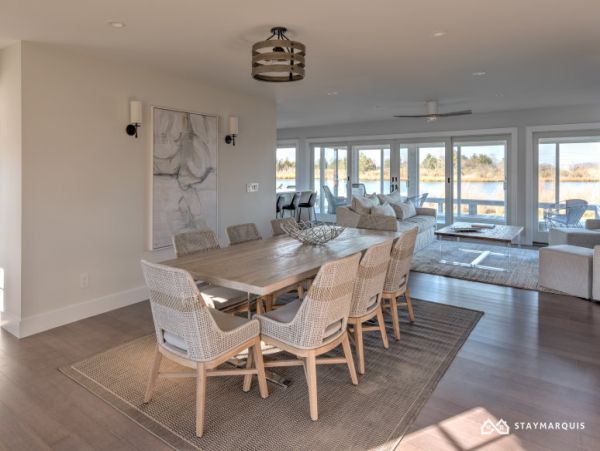 Hamptons Home 1020503