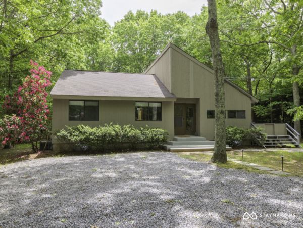 Hamptons Home 1020504