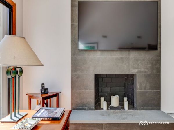 Hamptons Home 1020504