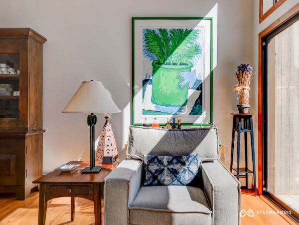 Hamptons Home 1020504