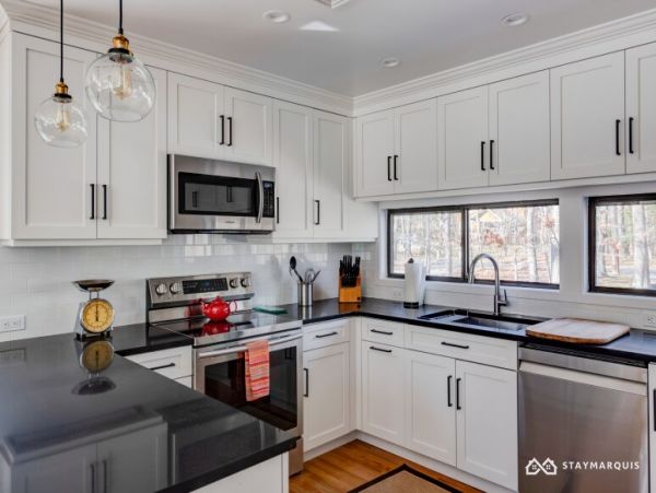 Hamptons Home 1020504