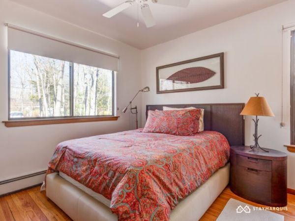 Hamptons Home 1020504