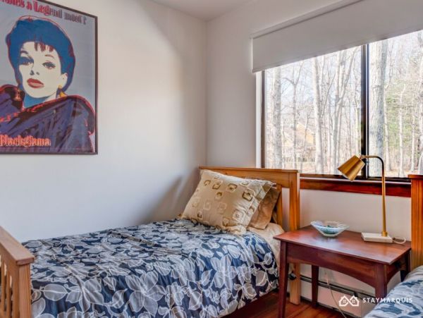 Hamptons Home 1020504