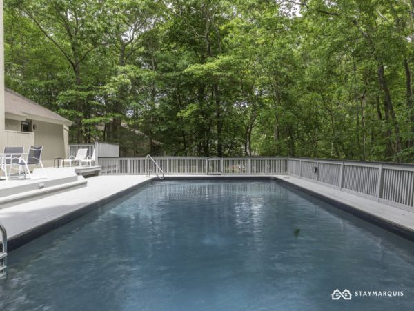 Hamptons Home 1020504