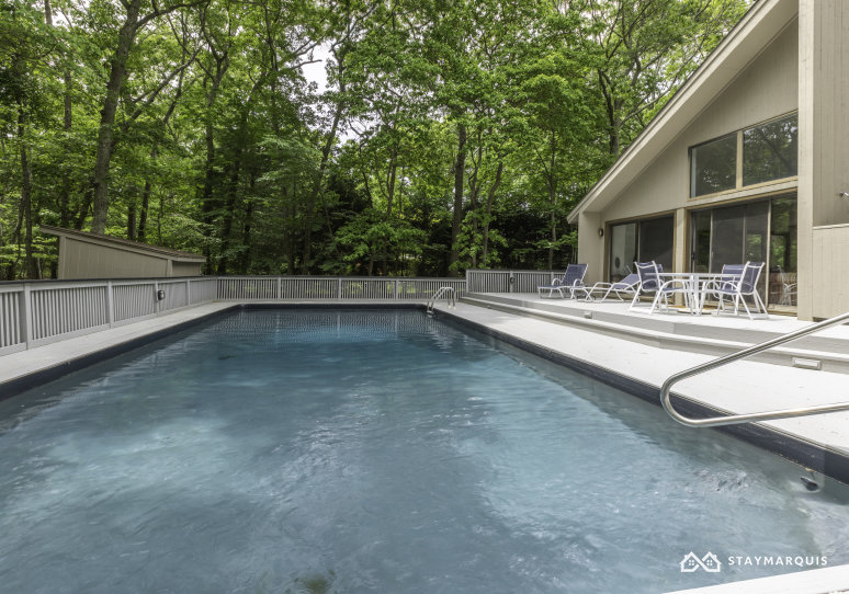 Hamptons Home 1020504
