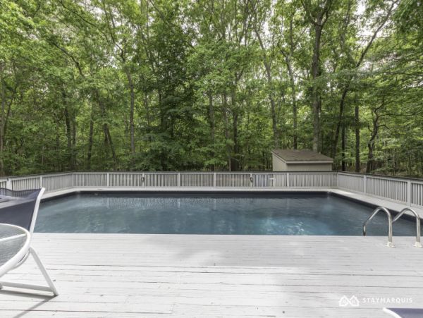 Hamptons Home 1020504