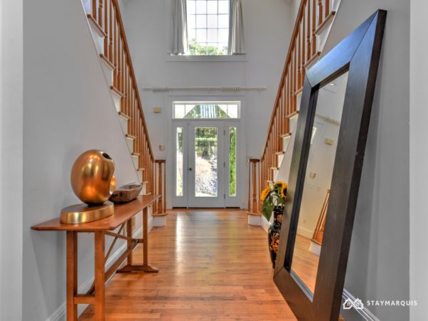 Hamptons Home 1020505