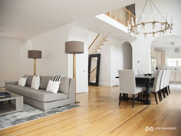 Hamptons Home 1020505