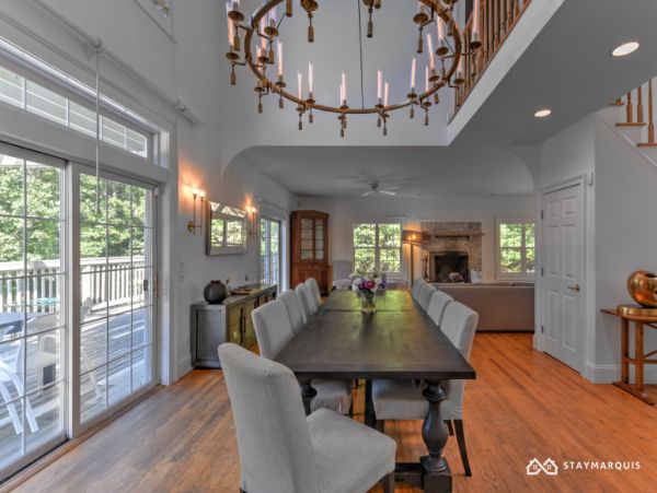 Hamptons Home 1020505